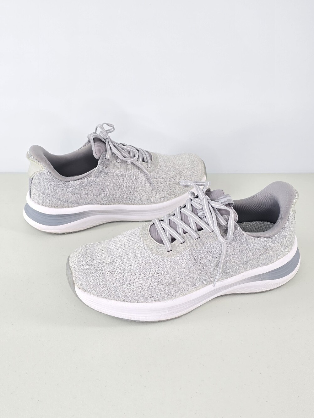 Orthofeet Nira Hands-Free Sneakers Light Gray Shoes Women's Size 12W 12 Wide